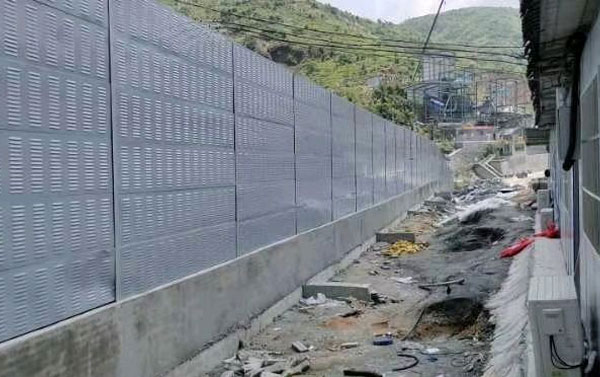 声屏障围挡-武汉奥亿奥建材科技有限公司 -第1页
